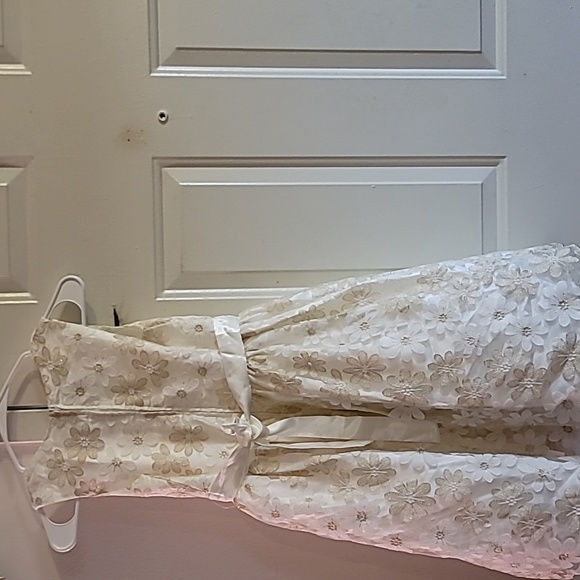 Cream Color Dress For kids - Picture 2 of 3